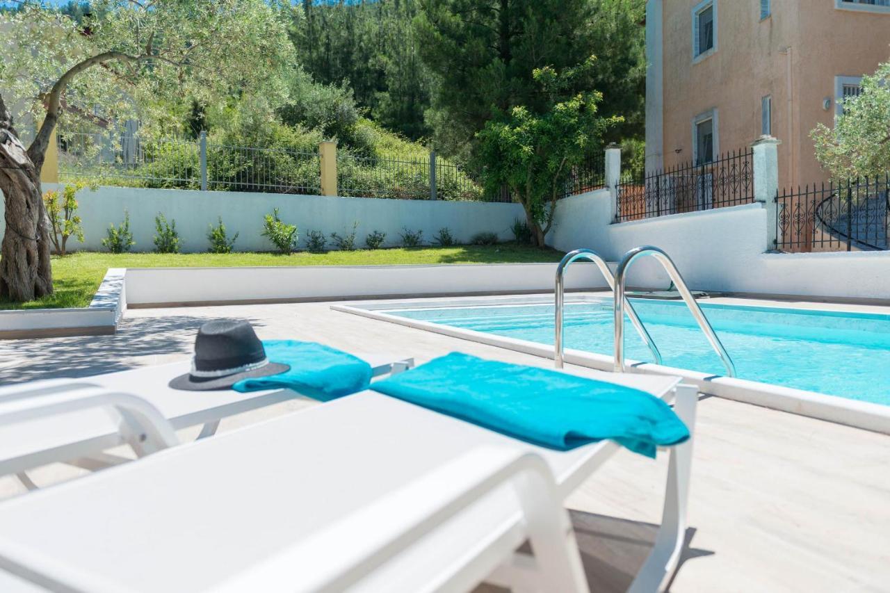 Louloudis Pool Villa Skala Rachoni  Buitenkant foto