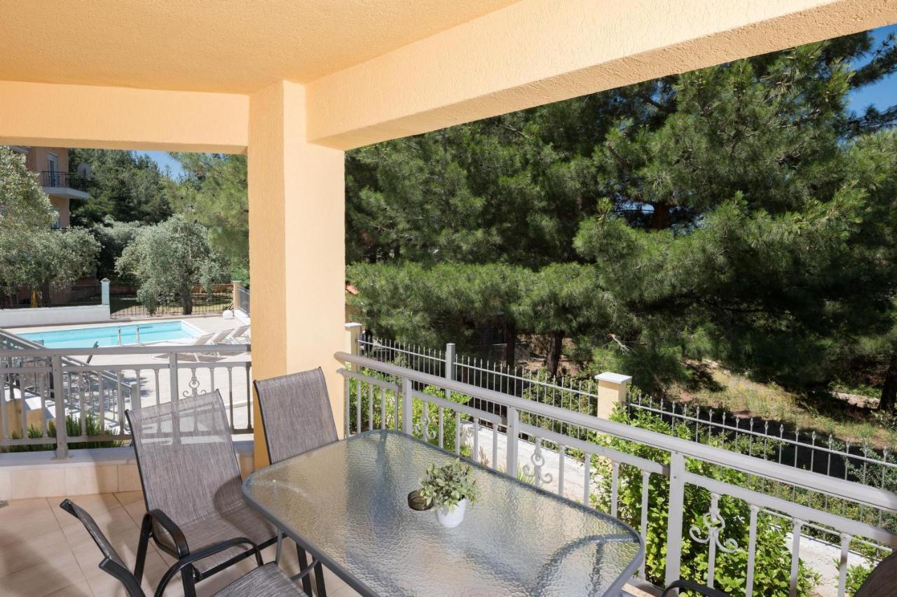 Louloudis Pool Villa Skala Rachoni  Buitenkant foto